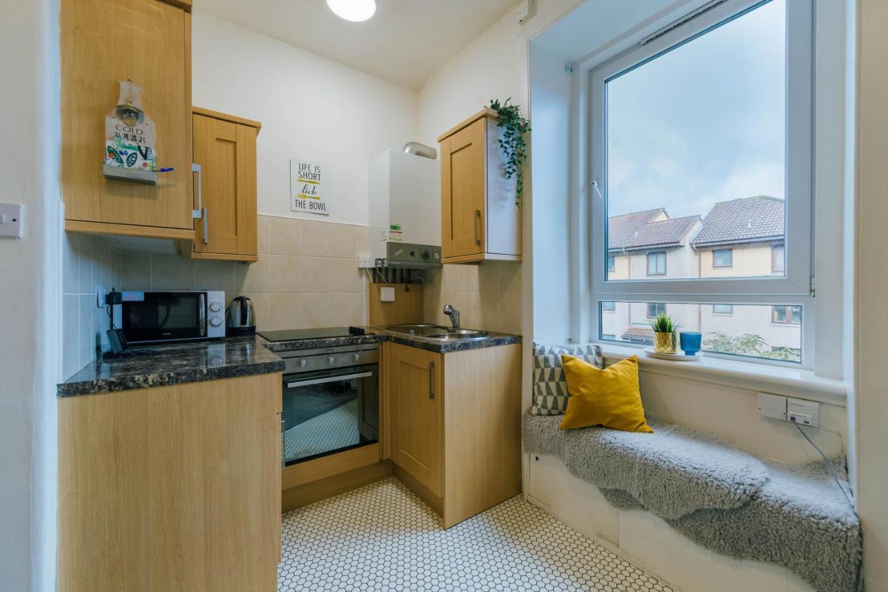 אדינבורו Stylish And Comfortable City Centre Apartment מראה חיצוני תמונה